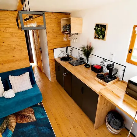 Johana Boat Botel
